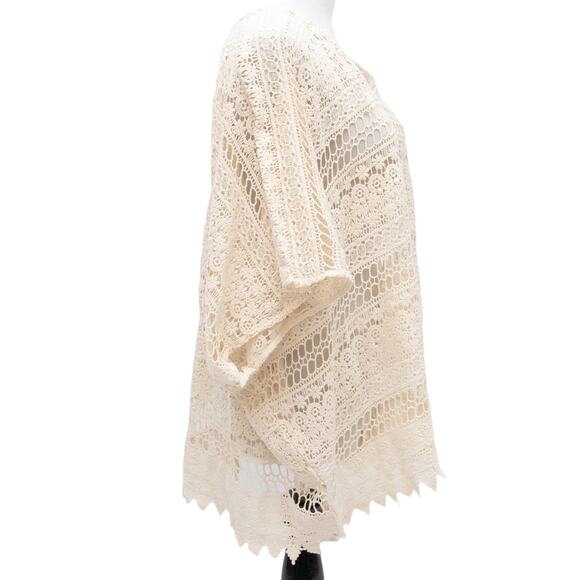 CAbi Cream Love Carol Collection Crochet Capri Swim Coverup Size Medium - Picture 4 of 12